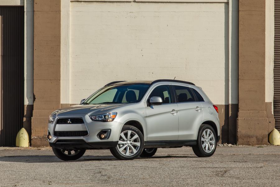  Mitsubishi Outlander Sport 2013 года  (фото 65 из 83)
